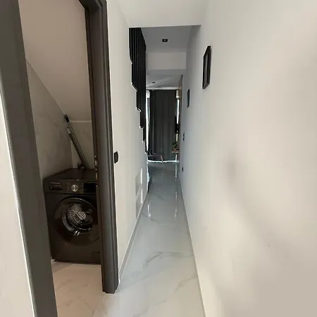Enzo Seaside Maisonette & Pool Διαμέρισμα